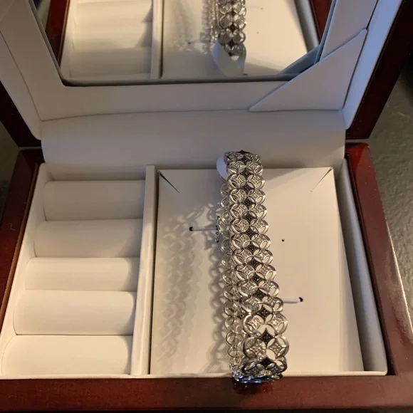 7.5 inch Sterling Silver White and Black Diamond filigree bracelet - Picture 5 of 6